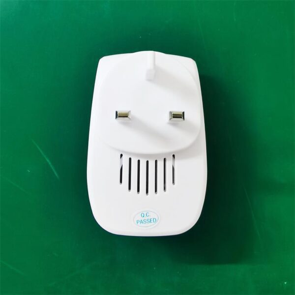 Multifunctional Household Ultrasonic Animal Repeller - Image 7