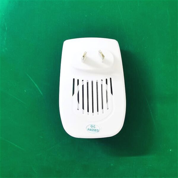Multifunctional Household Ultrasonic Animal Repeller - Image 9